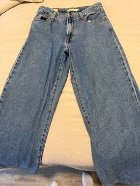 Levi's Women's Boyfriend Jeans - Medium Blue Wash